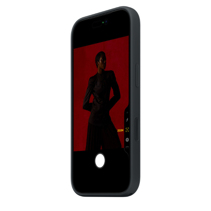 iPhone 17 Pro Max Silicone Case with MagSafe Black | Vodafone UK